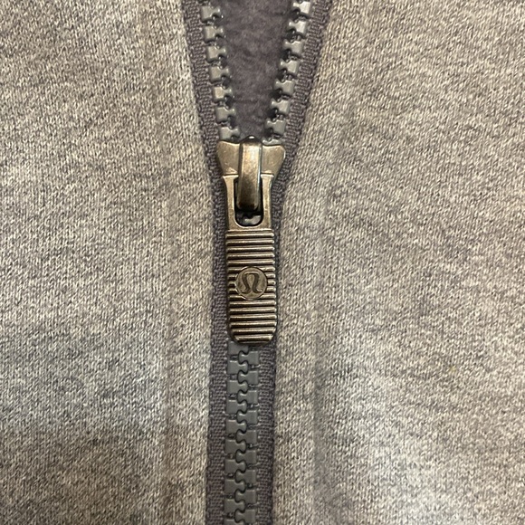Lululemon hooded zip sweatshirt size 10 - Picture 5 of 5